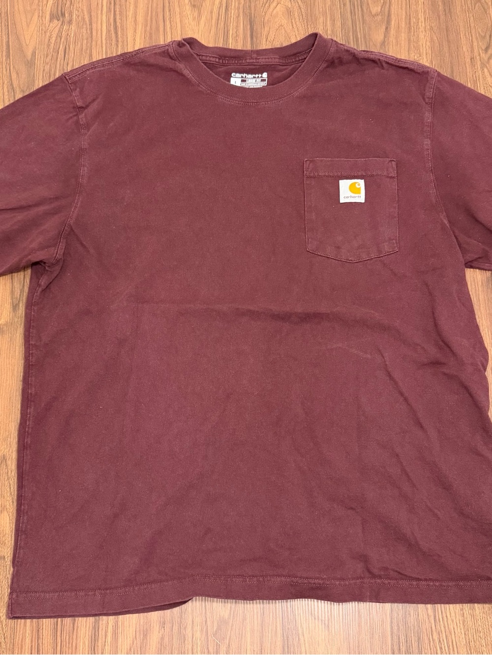 Carhartt Men’s Chest Pocket Tee in Deep Maroon